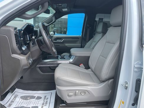 Certified 2024 Chevrolet Silverado 2500 LTZ w/ LTZ Plus Package image 11