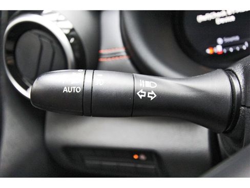 Used 2024 Nissan Kicks SR w/ SR Premium Package image 15