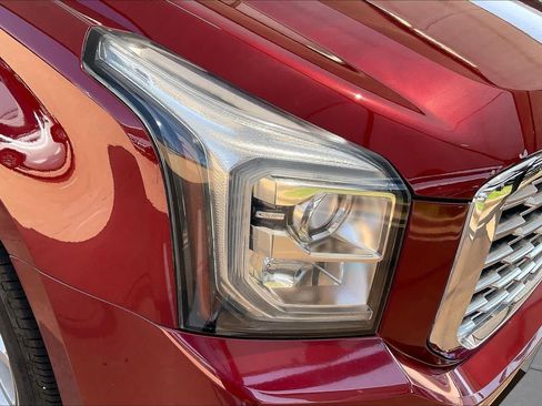 Used 2020 GMC Yukon XL Denali RWD image 26