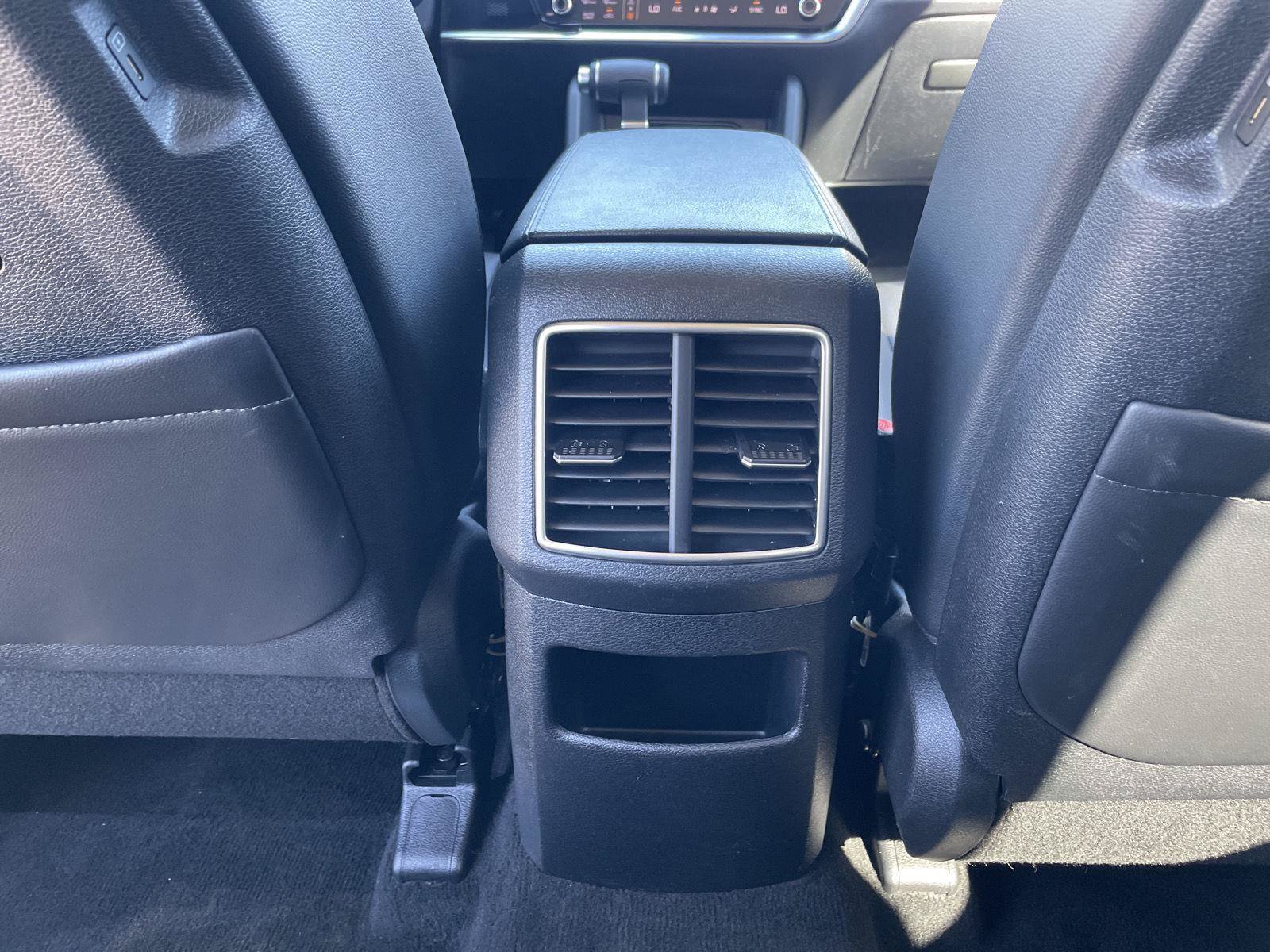 Used 2025 Kia Sportage EX FWD image 18