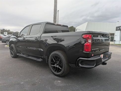 Used 2023 Chevrolet Silverado 1500 Custom image 6