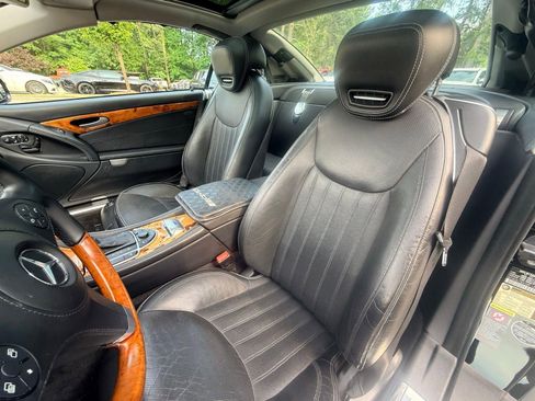 Used 2011 Mercedes-Benz SL 550 image 53