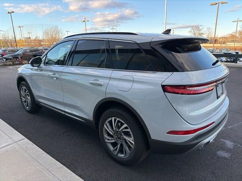 New 2026 Lincoln Corsair Premiere image 5