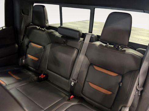 Used 2019 GMC Sierra 1500 AT4 w/ AT4 Premium Package AWD/4WD image 14