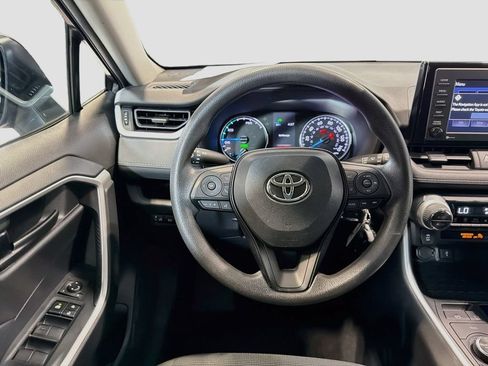 Used 2022 Toyota RAV4 LE AWD/4WD image 20