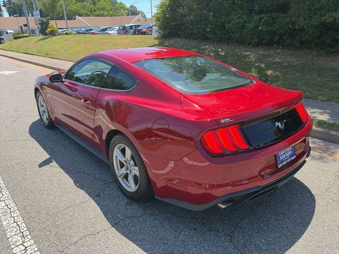 Used 2019 Ford Mustang Coupe RWD image 2
