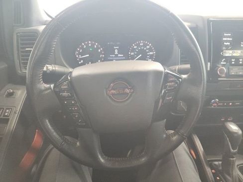 Used 2022 Nissan Frontier Pro-X RWD image 12