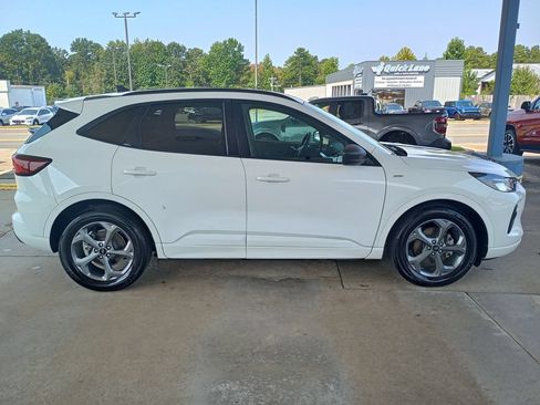 Used 2023 Ford Escape ST-Line w/ Tech Pack #1 FWD image 6