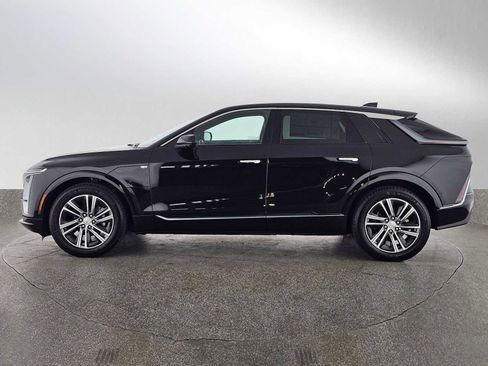 New 2026 Cadillac Lyriq Luxury RWD image 6