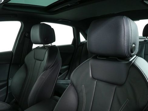 Used 2023 Audi A4 2.0T Premium Plus w/ Premium Plus Package image 5