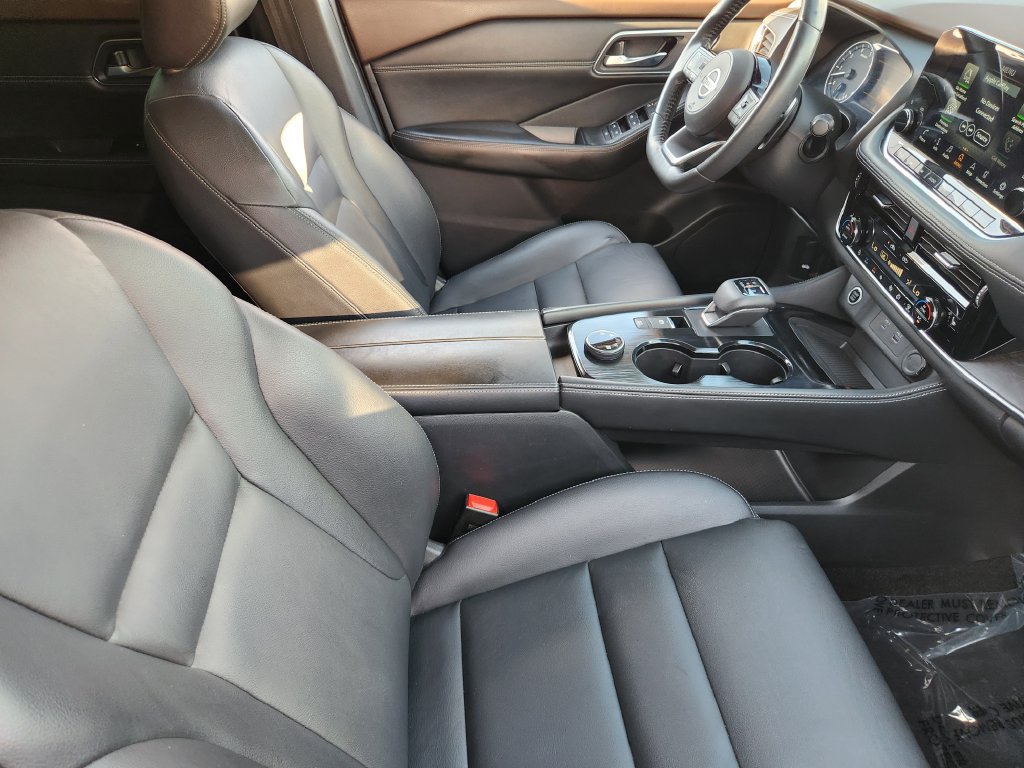 Used 2021 Nissan Rogue SL w/ Premium Package AWD/4WD image 13