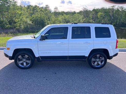 Used 2015 Jeep Patriot High Altitude AWD/4WD image 4