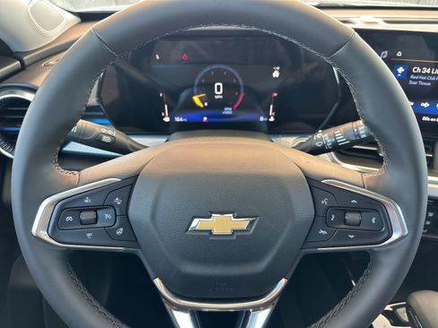 Used 2026 Chevrolet Trax LT w/ Driver Confidence Package FWD image 25