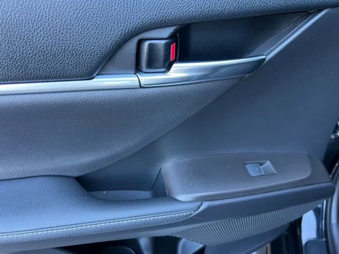 Used 2022 Toyota Camry XSE image 41