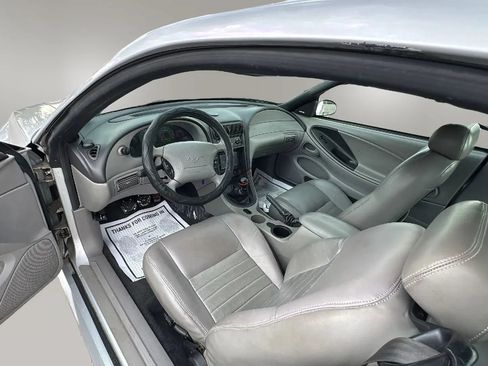 Used 2002 Ford Mustang GT RWD image 11