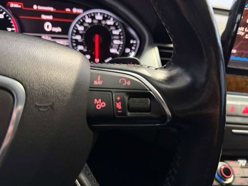 Used 2015 Audi A8 3.0T w/ Premium Package image 33