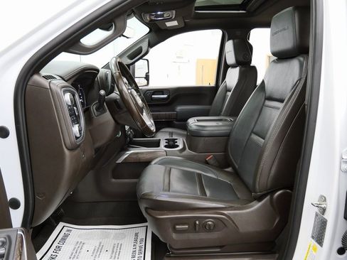 Used 2021 GMC Sierra 2500 Denali w/ Denali Ultimate Package image 12