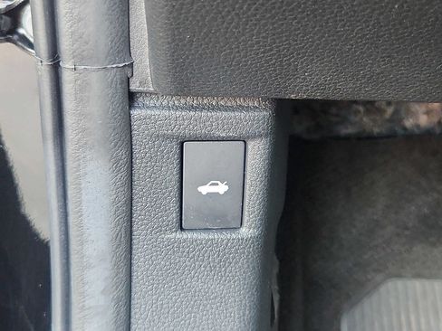 Certified 2023 Honda Accord LX image 22