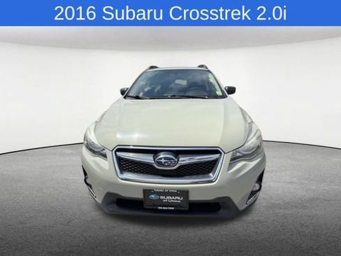 Used 2016 Subaru Crosstrek 2.0i AWD/4WD image 2