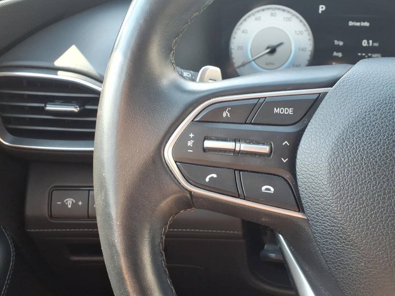 Used 2022 Hyundai Santa Fe Limited FWD image 19