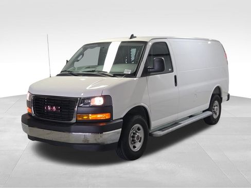 Used 2025 GMC Savana 2500 w/ Driver Convenience Package RWD image 15