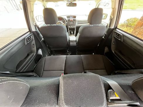 Used 2014 Subaru Forester 2.5i Premium w/ All-Weather Package AWD/4WD image 17