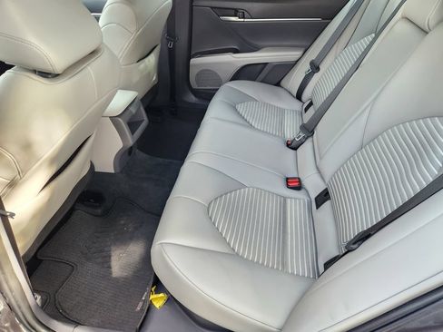 Used 2024 Toyota Camry SE FWD image 30