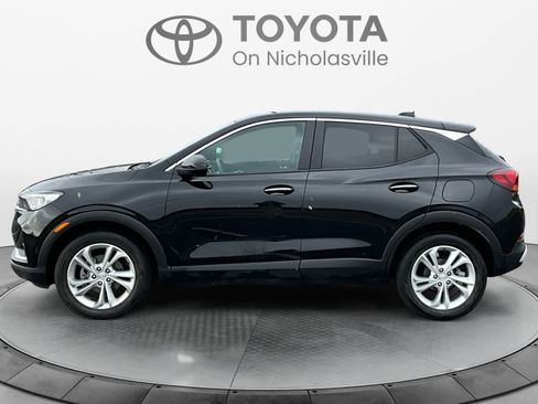 Used 2023 Buick Encore GX Preferred w/ Cold Weather Comfort Package image 2