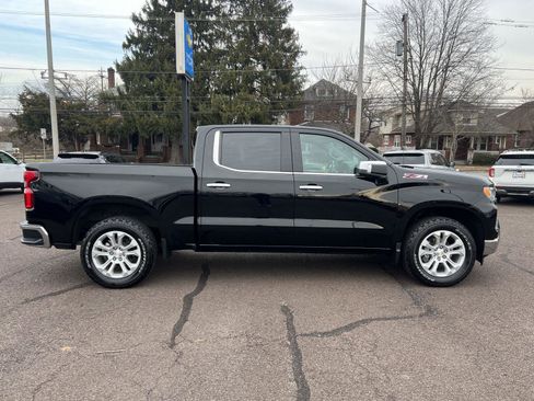 Certified 2022 Chevrolet Silverado 1500 LTZ w/ LTZ Premium Package image 8