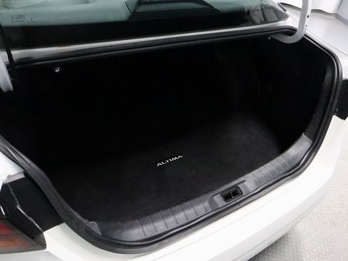 Certified 2024 Nissan Altima 2.5 S image 17
