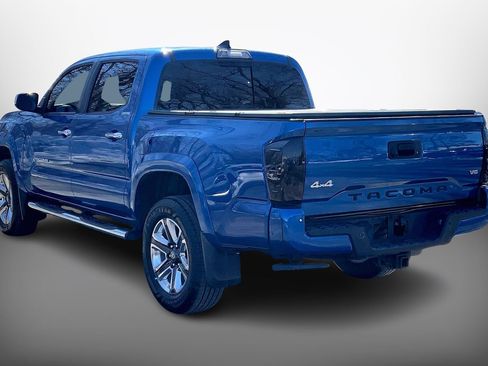Used 2017 Toyota Tacoma Limited w/ Tow Package image 12