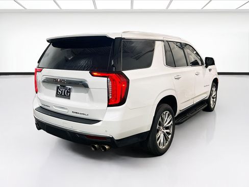 Used 2021 GMC Yukon Denali w/ Advanced Technology Package AWD/4WD image 4