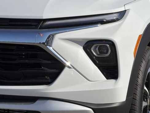 New 2026 Chevrolet TrailBlazer LT w/ Driver Confidence Package FWD image 7