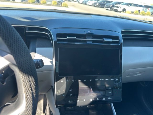 Used 2023 Hyundai Tucson Limited AWD/4WD image 19