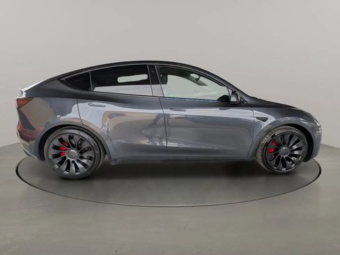 Used 2022 Tesla Model Y Performance AWD/4WD image 30