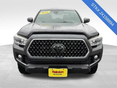 Used 2018 Toyota Tacoma TRD Off-Road image 2