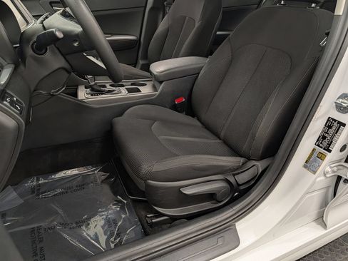 Used 2019 Kia Optima LX FWD image 12