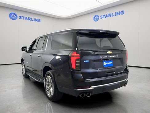 Used 2025 Chevrolet Suburban Premier image 6