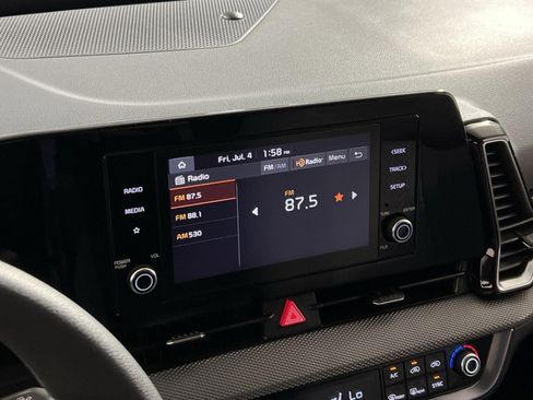 New 2025 Kia Sportage LX image 16