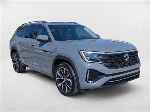 New 2026 Volkswagen Atlas SEL Premium R-Line image 3