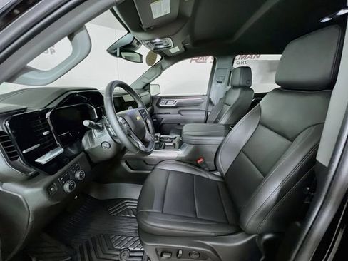 Used 2026 Chevrolet Silverado 1500 LTZ AWD/4WD image 10