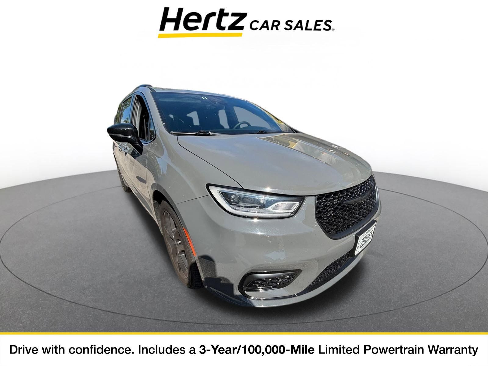 Used 2025 Chrysler Pacifica Limited FWD image 1