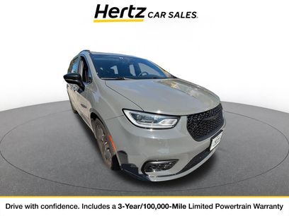 Used 2025 Chrysler Pacifica Limited