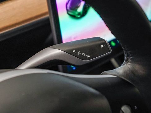 Used 2021 Tesla Model Y 2WD image 18