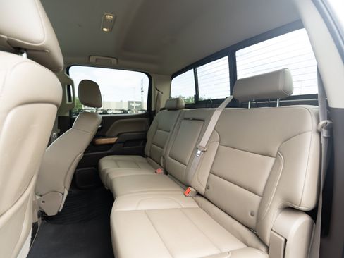Used 2015 Chevrolet Silverado 1500 LTZ AWD/4WD image 10