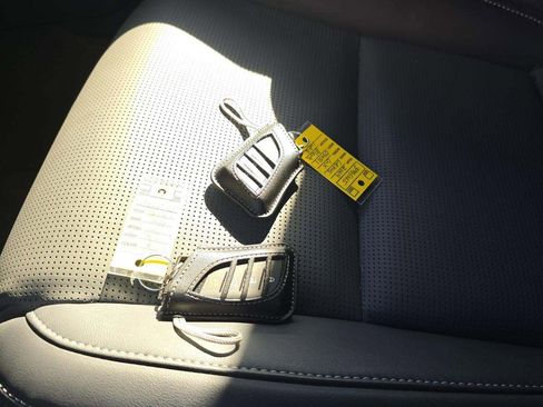 Used 2024 Lexus GX 550 image 21