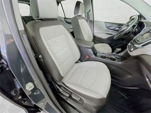 Used 2020 Chevrolet Equinox LT image 30