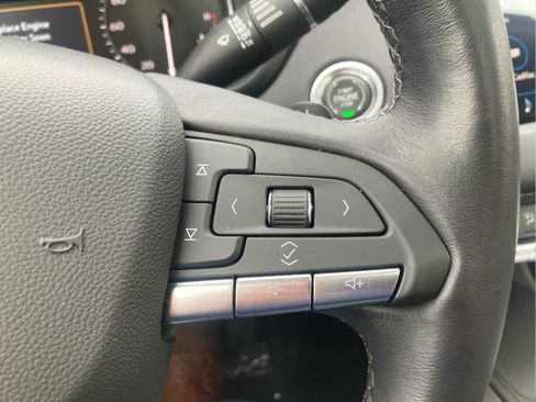 Used 2022 Cadillac XT4 Luxury image 24