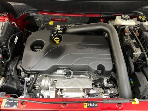 Used 2023 Chevrolet Equinox LT image 46