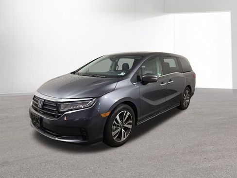 Used 2024 Honda Odyssey Touring image 2